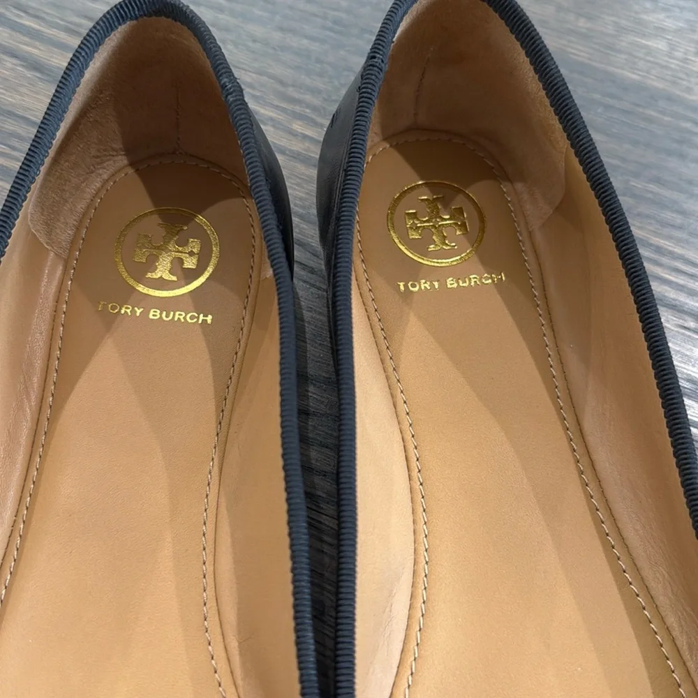 Tory Burch Flats-Authentic-EUC